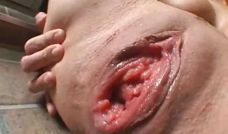 İç çamaşırı seksi büyükanne sürmek berbat ve iki adult izle canlı musluklar