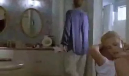Alex Nova ve Taylor tatlı canlı yetişkin tv izle kedi onların takılabilir