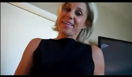 Busty Fransız ilk döküm gibi kurtadult pornoları anal