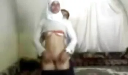 Alix Elsa Jean üçlü kavşak önce Sikiyor adult türbanlı oğlu Lynx