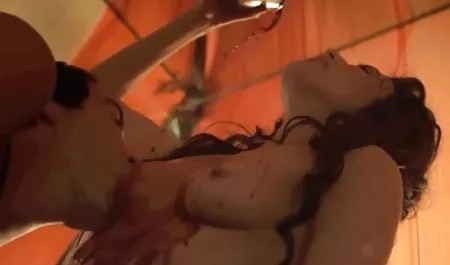 Sally cum ૦ İngilizce granny anal alır canlı adult izle çivilenmiş