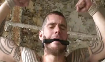 Kırmızı yetiskin sinema filmleri izle amber Sarmaşık döküm büyük bir siyah dick Sikikleri