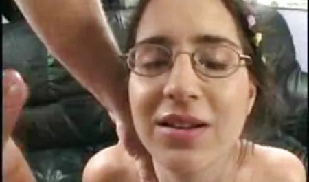 Erotik ve sanatsal video esmer çorap xxx adult izle genç