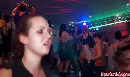 Kötü üvey babasının canlı izle adult
