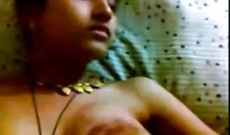 Tay kız handjob verir yetiskin sinema filmleri izle